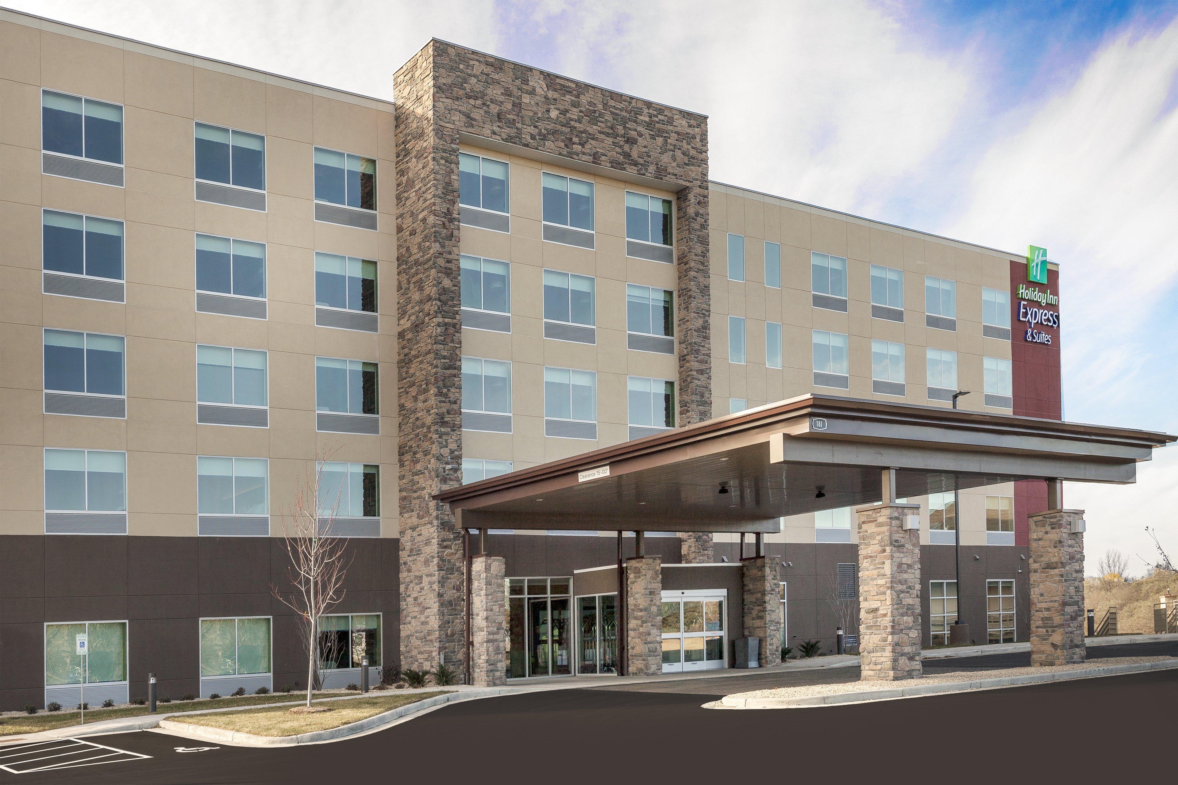 Holiday Inn Express & Suites - Hudson I-94 By Ihg Exterior foto